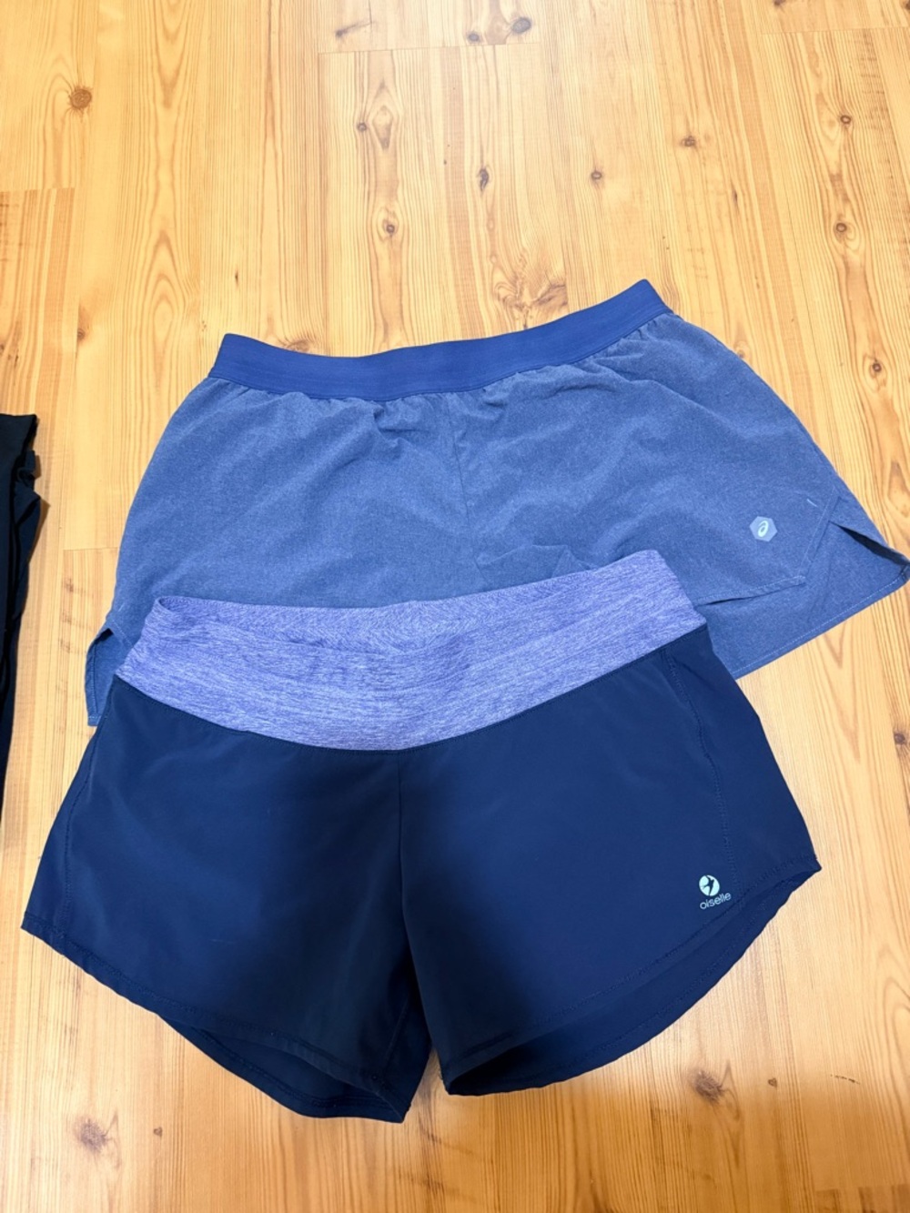 Athletic shorts bundle- Medium